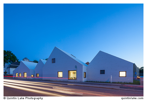 Cancer Centre (Livsrum) Naestved, Denmark. Architect: Effekt.  E