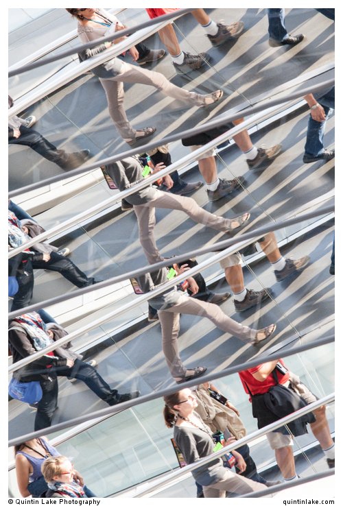 Detail of mirrored Light Sculptor I