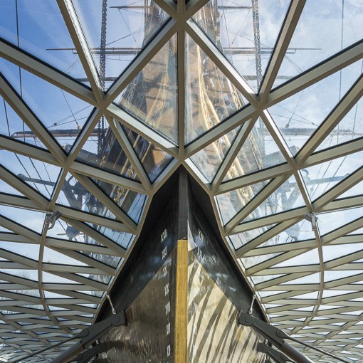 Cutty Sark, one of the last tea clippers and one of the fastest, floating on a structure by Grimshaw Architects