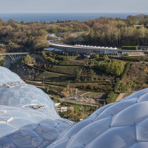 The Eden Project and St Austell Bay, Cornwall. Architect: Nicholas Grimshaw. Built 2000.