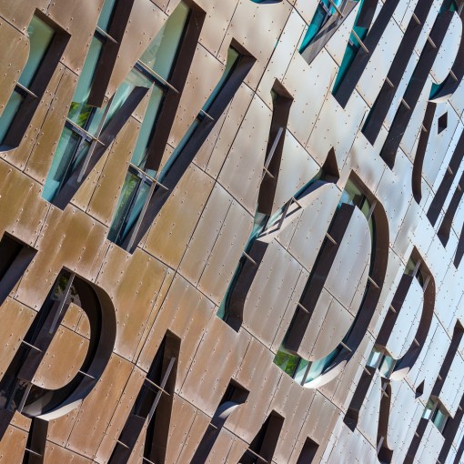 Wales Millennium Centre, Cardiff Bay. Architect: Percy Thomas Architects.